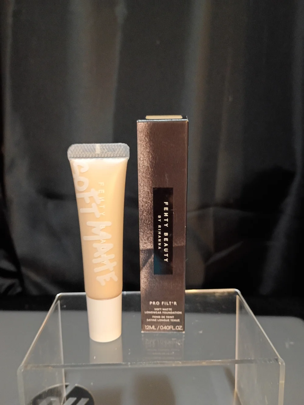 Fenty Beauty Pro Filt'r Soft Matte Foundation - 140